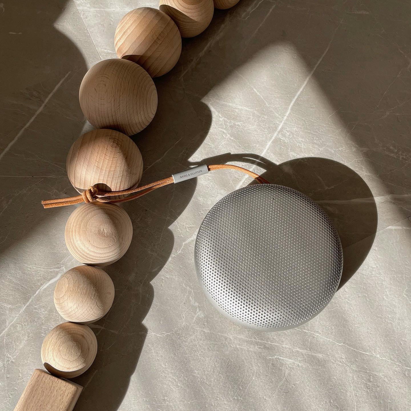 Bang & Olufsen Beosound A1 2nd Gen (Grey Mist)